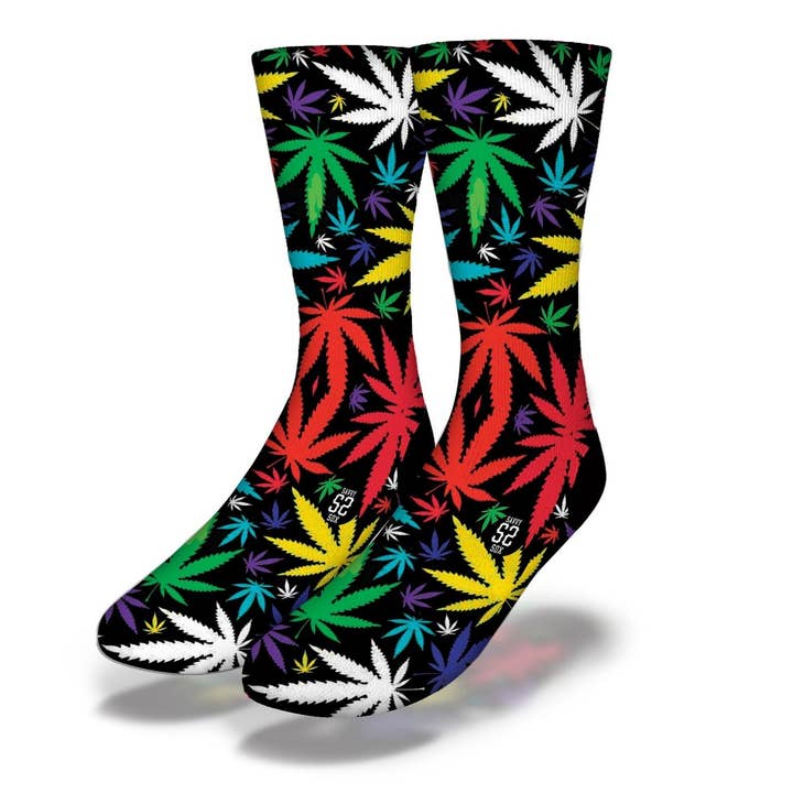 Chaussettes Rainbow Pot Leaf Forest pour la vente par Savvy Sox