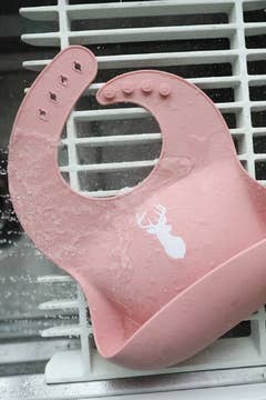 Little Knight - Vendita all'ingrosso Bavaglino - Neonati - Bavaglino con silhouette di cervo rosa5