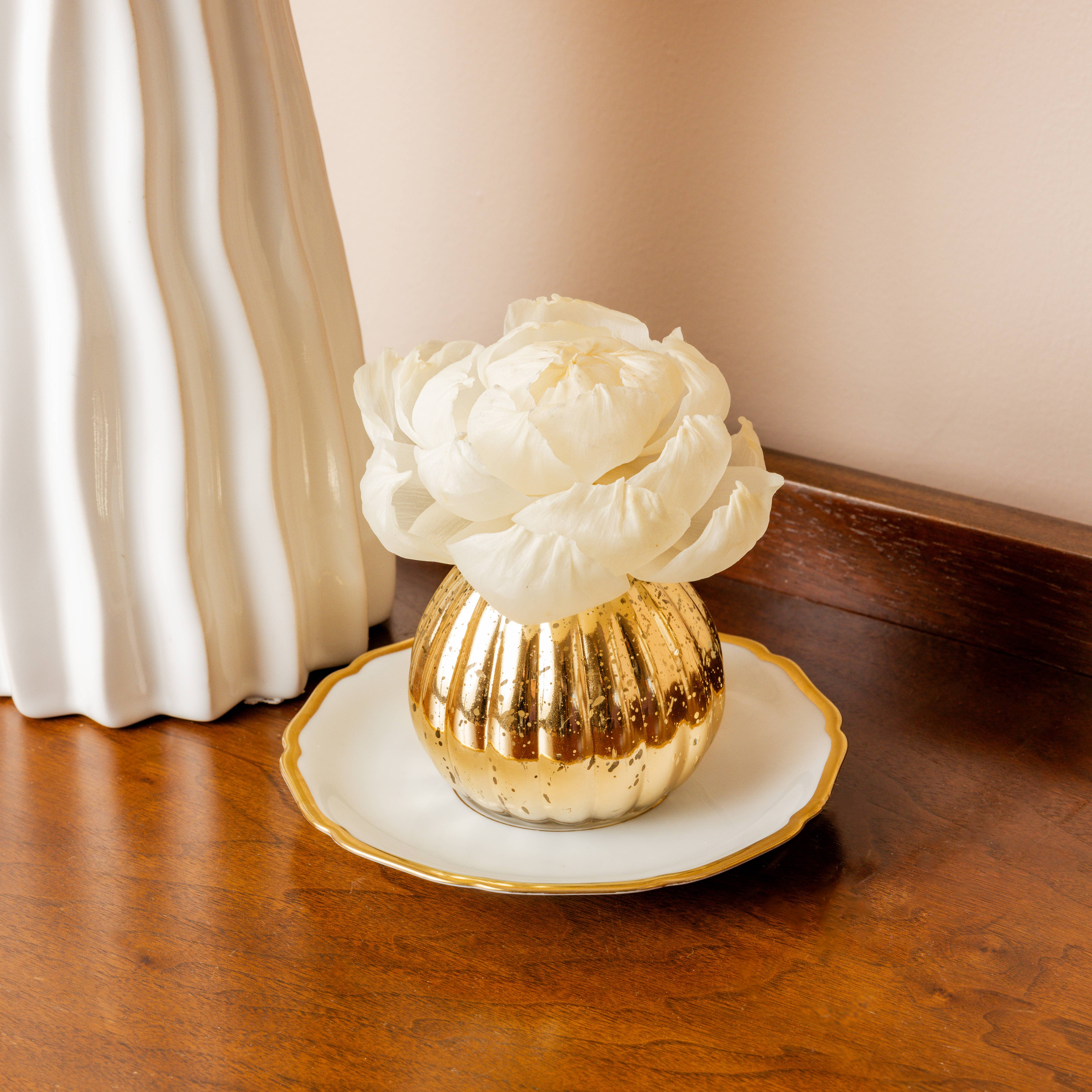 Bridgewater Candle Company - Wholesale Reed Diffuser - Sweet Grace Plaid Flower Diffuser6