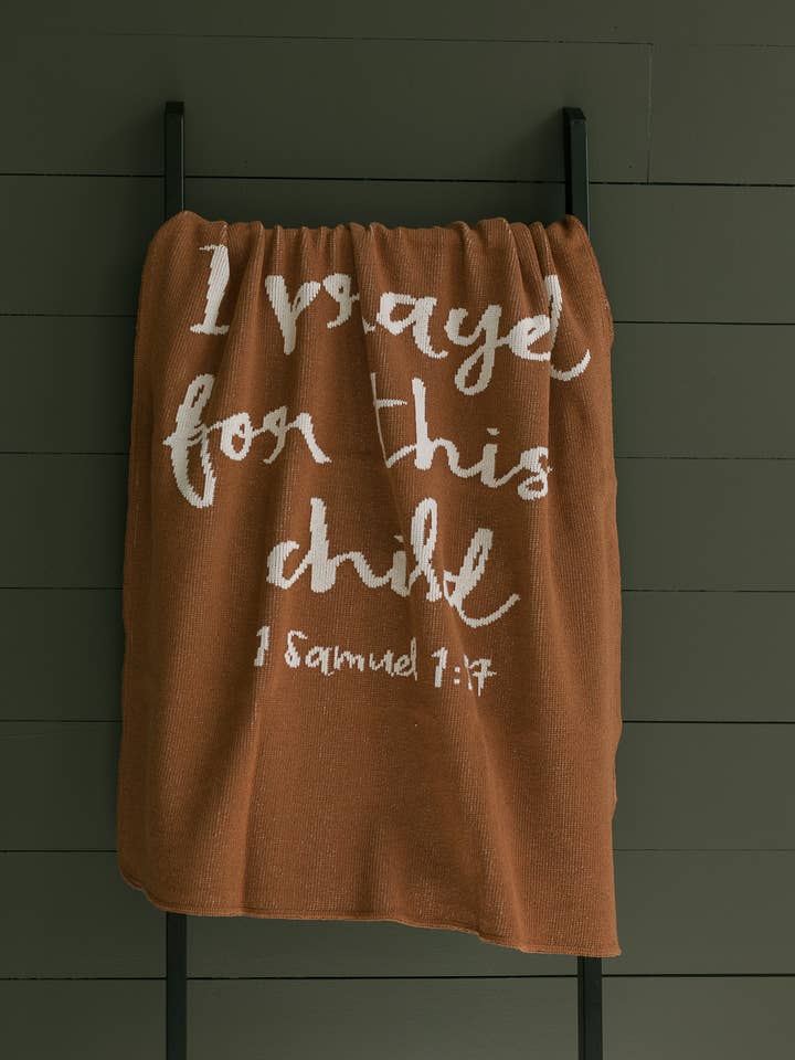 Fabricado en EE. UU. | Oré por esta manta de punto para niños para venta al por mayor de Modern Burlap