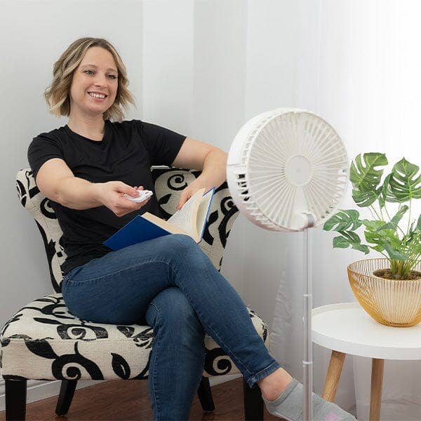 Showcase - Wholesale Electric Fan - Cool Chill Telescopic Rotating & Misting Fan5