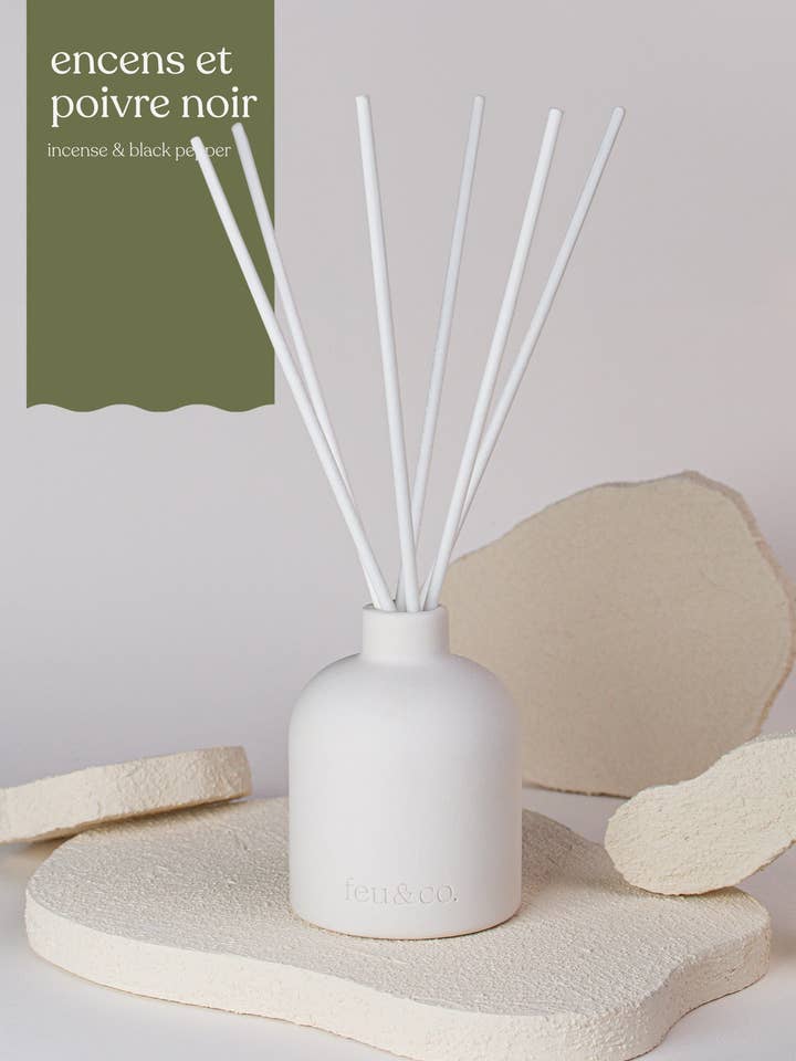Diffuseur roseaux - Encens et poivre noir for wholesale by Feu&Co.
