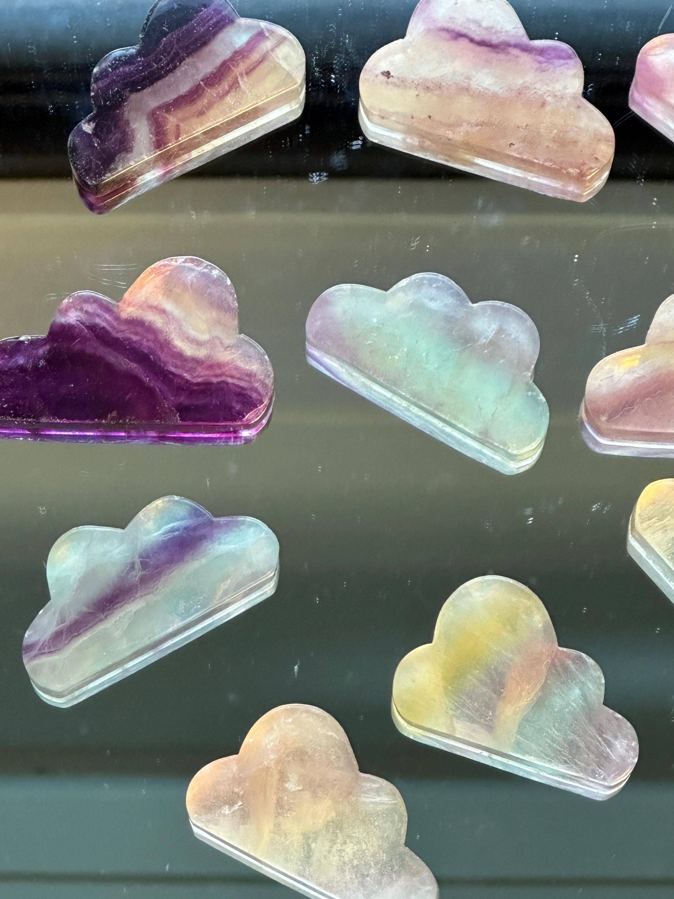 Moon Rituals - Wholesale Spirituele steen/kristal - Natuurlijke Regenboog Fluoriet Wolk | Handgesneden Geneeskrachtige Kristal voor Harmonie & Focus | Kerst Kristal Cadeau5