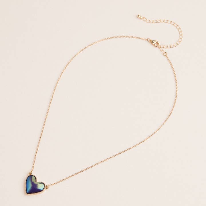 Lilla Haven - Wholesale Pendant/Charm Necklace - Heart Shaped Enamel Pendant Necklaces in Gold Chain13