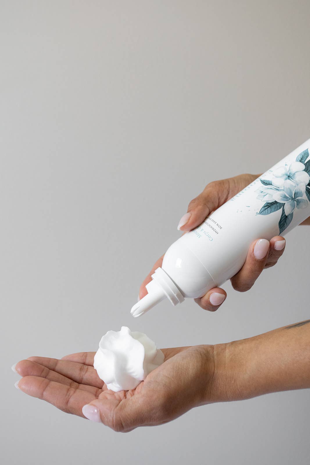 ODE COSMETIQUES - Vente Après-shampoings sans rinçage - ESPOOMA Mousse Soin Corps & Cheveux Monoi2