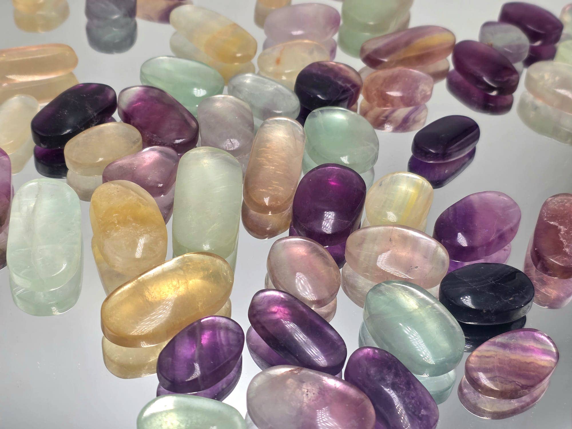 Distinction Crystals – wholesale Spiritual stone/crystal – Small Candy Fluorite Crystals Set of 31