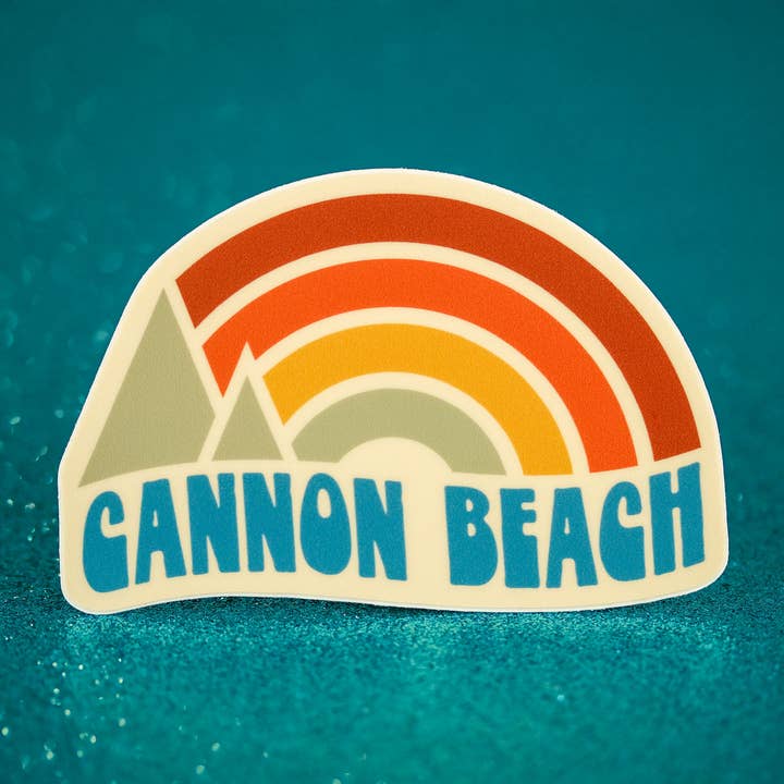 Cannon Beach - Vinylklistermärke - Rainbow Sunset för wholesale av Little Hiker Bird