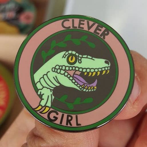 Pin Esmaltado Clever Girl da La Barbuda por atacado de La Barbuda - No U.S. custom fees