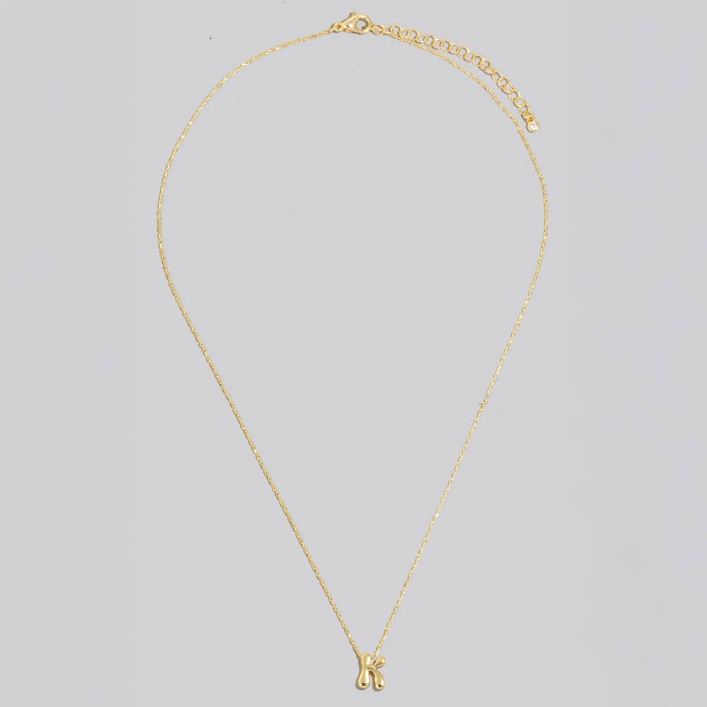 The Looks by Fame Accessories – Colar pingente/pendente por atacado – Colar com Pingente de Letra Inicial Banhado a Ouro13