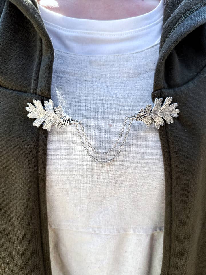Silver Leaf Cinch Chain Clips for Clothing, Boho Cloak Clasp for wholesale by KardiKlips