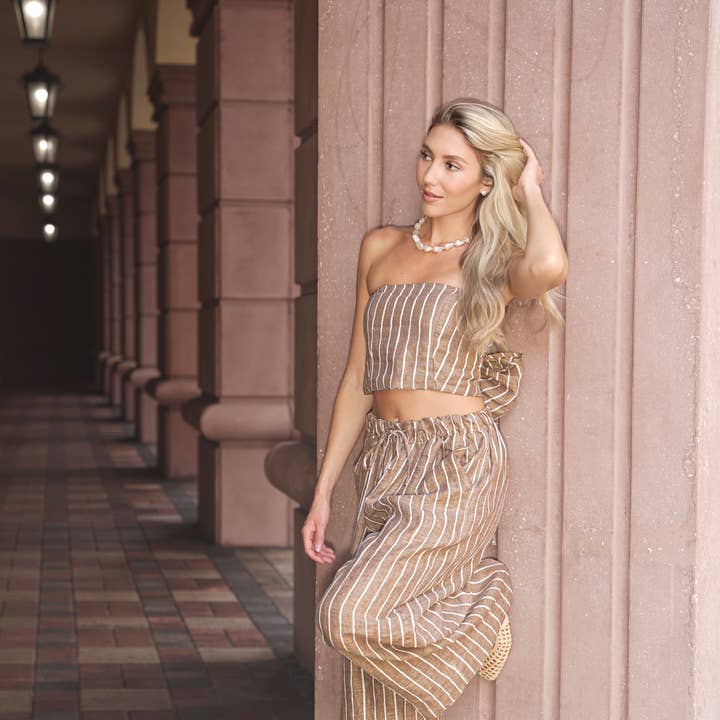 Calça de Linho Todo o Dia em Linho às Riscas Castanhas por atacado de Sea Lustre