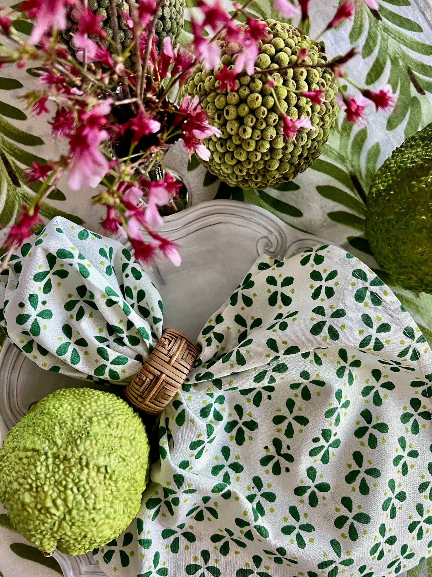 Christina Dickson Home - Wholesale Dinner & Cloth Napkin - Petals Napkins in Green- Set of 44