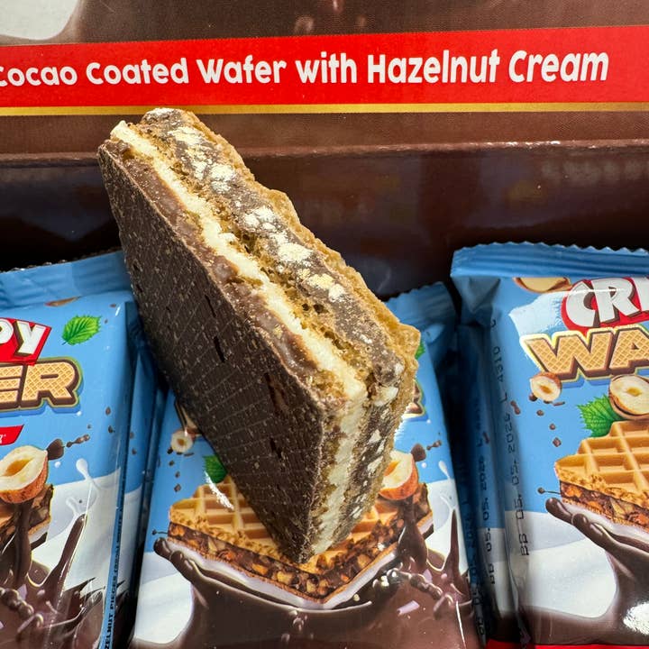 Beemax - Wholesale Chocolate Covered Sweets - Beemax Crispy Wafer 1ozÂ