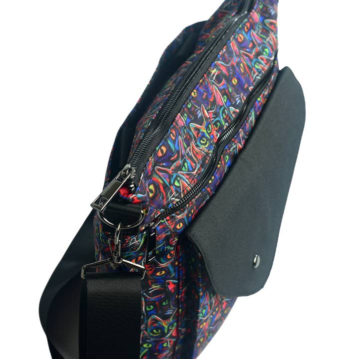 Sipsey Wilder - Wholesale Crossbody Bag - Women's - Cool Cats Sidetrack Crossbody Bag3