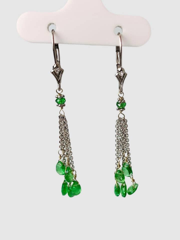 14KW Quastenohrringe mit Tsavorit-Granat und 5 Steinen für den Großhandel von Raja Jewels