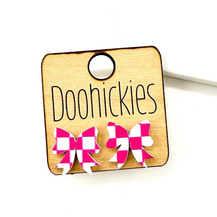 Doohickies - Wholesale Stud/Post Earrings - 15mm Checkered Bow Studs
