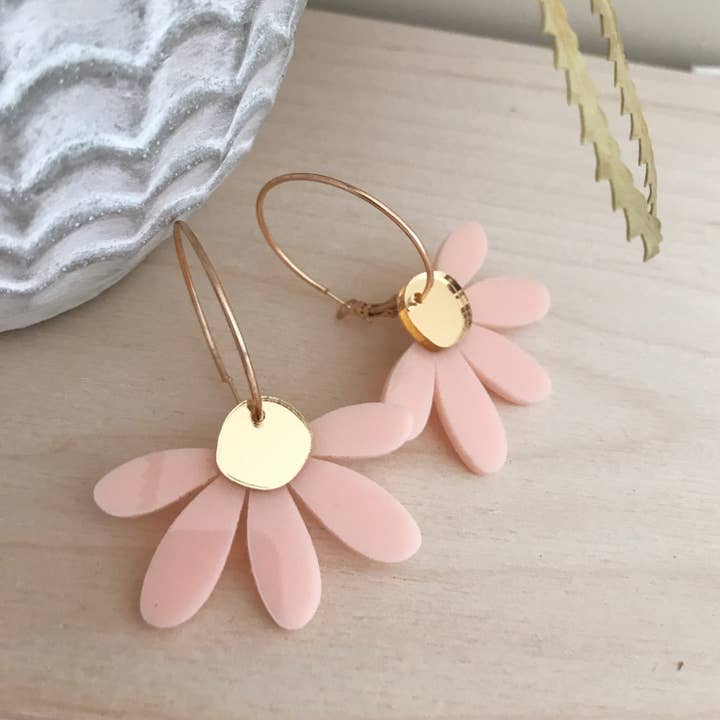 Foxie Collective - Wholesale Hoop Earrings - Jumbo Daisy Hoop Earrings | Pale Pink + Gold | WHOLESALE