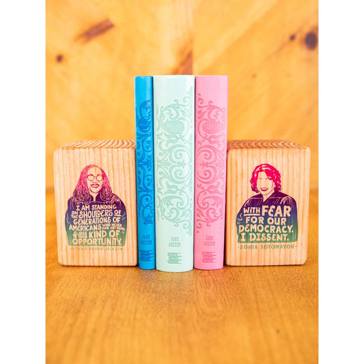 ARCHd - Wholesale Bookend - Iconic Woman Quote Bookend (sold individually) NATURAL WOOD12