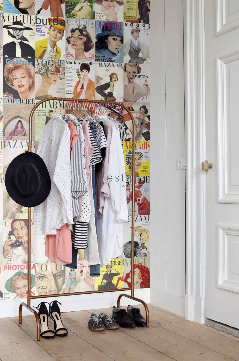 Multi Color Non-woven Wallpaper Xxl Magazine Covers for wholesale on Faire1