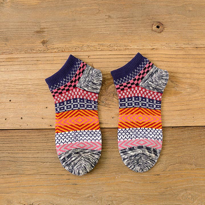 TYPE 5PCS/SET ALPACA VINTAGE FLORAL PATTERN SOCKS_CWMS0207 for wholesale on Faire12