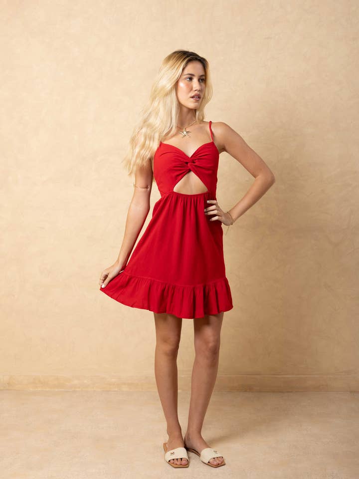 Robe Mini en Coton avec Découpe à l'Avant Torsadée - Rouge pour la vente par Seaspice Resort Wear