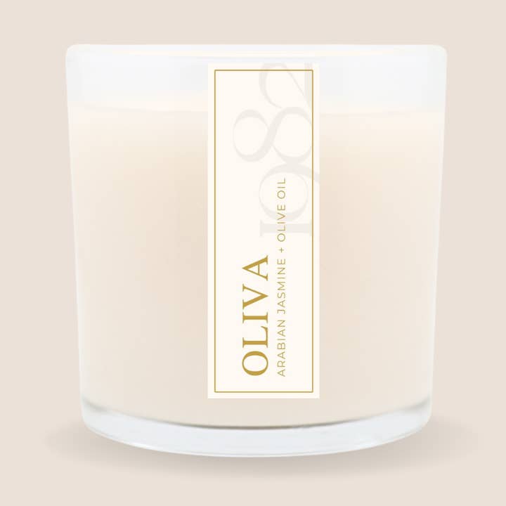 Bougie Oliva (14 oz à double mèche) pour la vente par 1982 Candle Co.