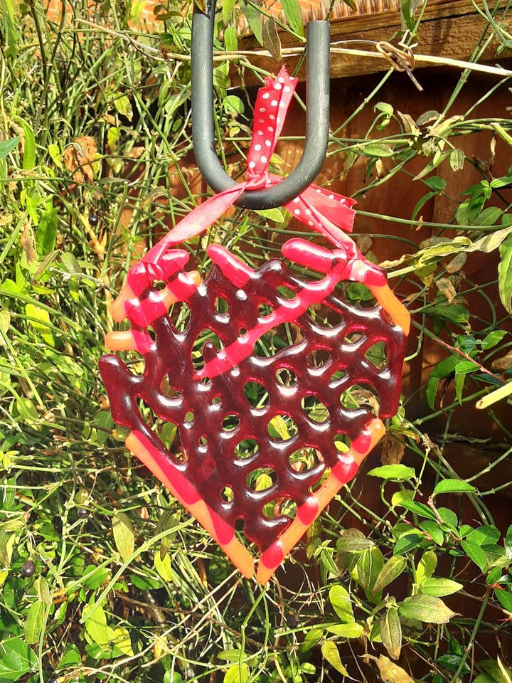 Suncatcher a forma di cuore in vetro reticolare #1 per la vendita all'ingrosso da parte di Glasstopia