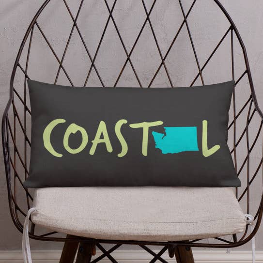 Coussin décoratif de plage Coastal Washington™ pour la vente par Coastal & Midwest State of Mind