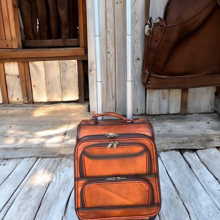 Western Linens - Wholesale Luggage - Burn Leather Rolling Suitcase Carry Luggage 4