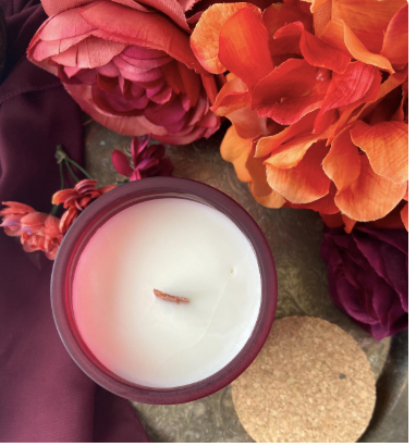 Sacred Lore – wholesale Prydnadsljus – Förmodligen läser snusk, litterärt ljus, 10oz sojaljus5