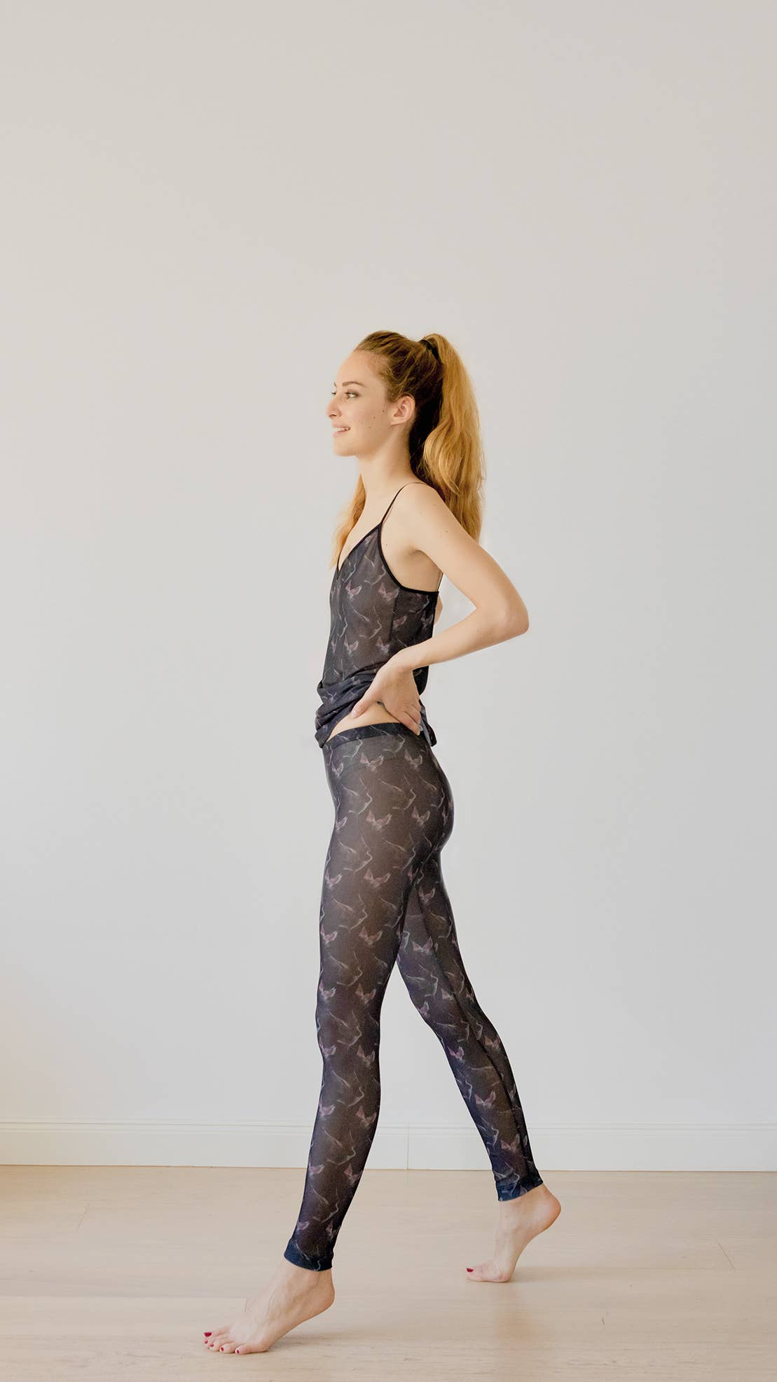 Aboutalisa - Wholesale Fashion Leggings - Women's - Printed tulle leggings12