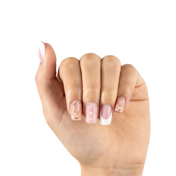 Elegance Pearl Blush Nails for wholesale by PRIMEBEAUTY