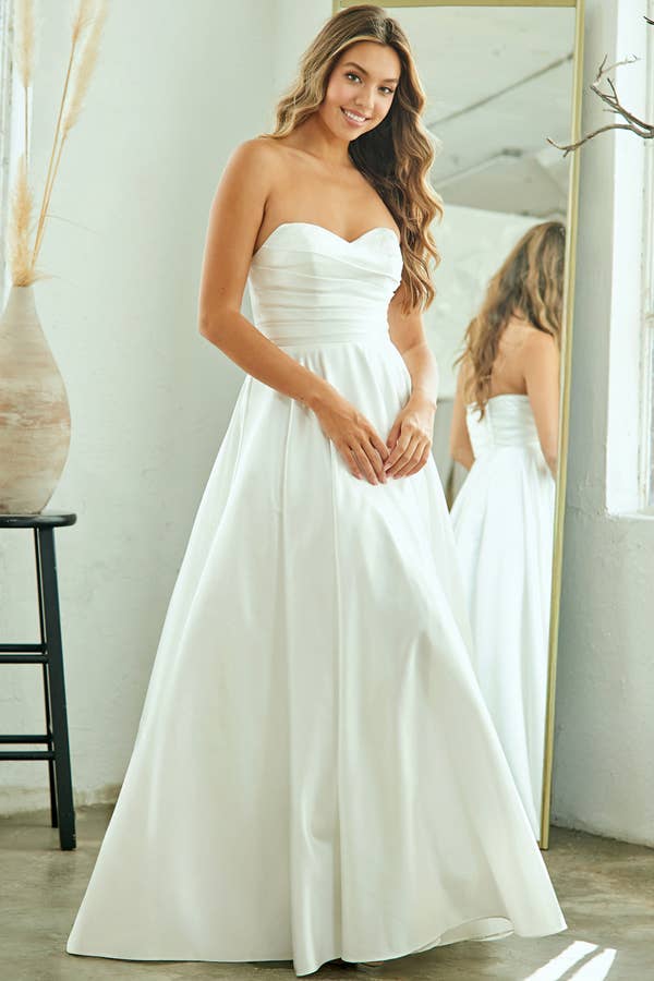 Blanc Robe de mariée bustier en cœur ligne A en vente sur Faire3