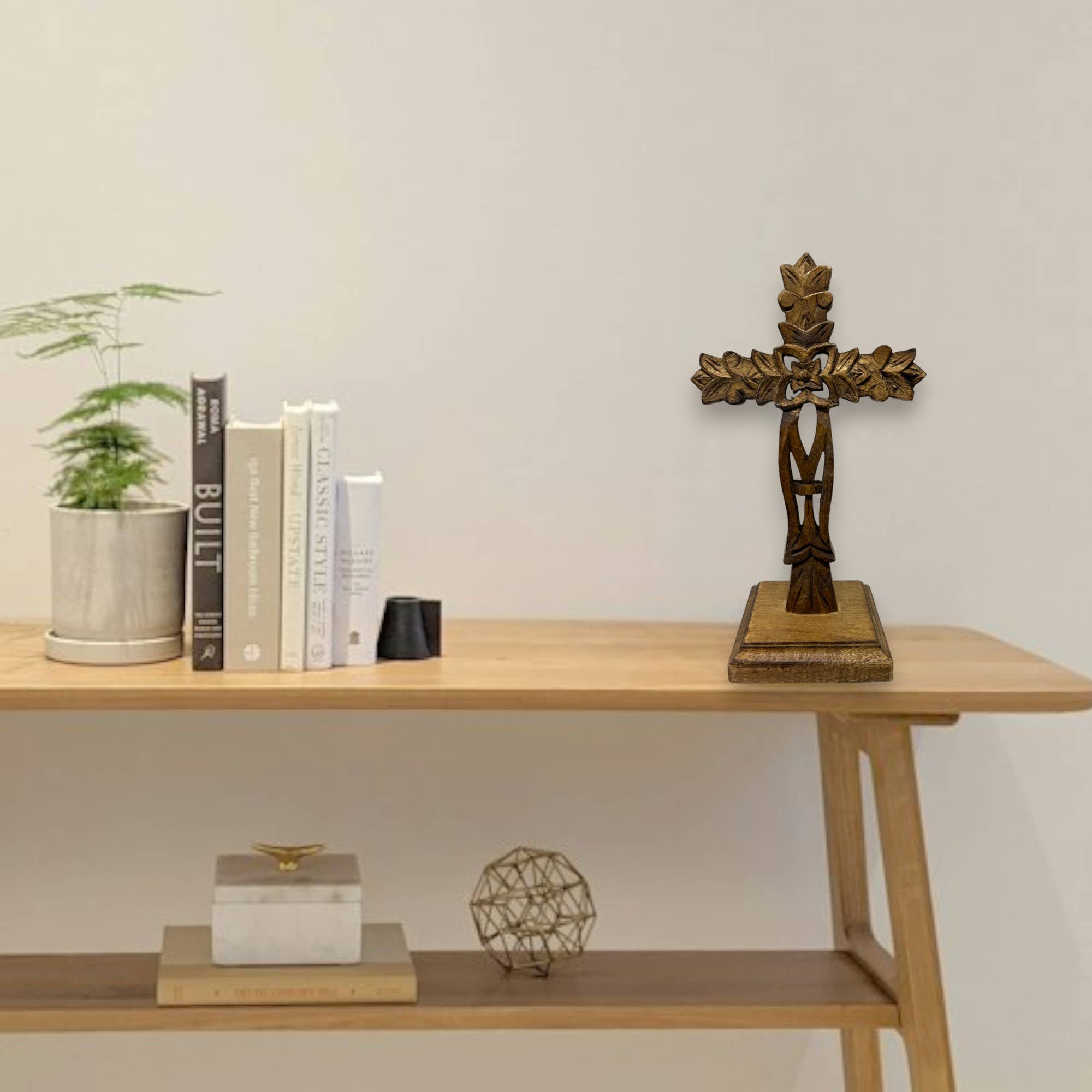 Wilco Home - Vendita all'ingrosso Decorazioni da tavolo - Croce da tavolo San Angelo in legno di mango intagliata a mano6