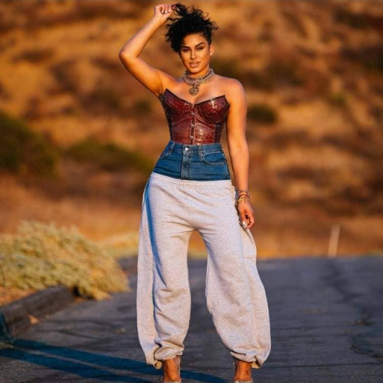 CINZA CALÇAS SOLTAS DE GANGA PATCHWORK DE CINTURA ALTA para venda a revendedores na Faire1