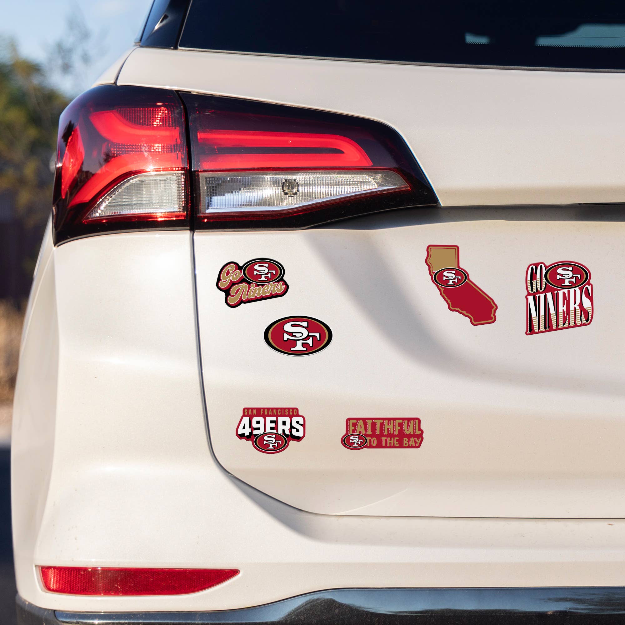 Rico Industries - Vente Breloque décorative pour voiture – unisexe - Ensemble de 6 autocollants de football NFL Minnesota Vikings1