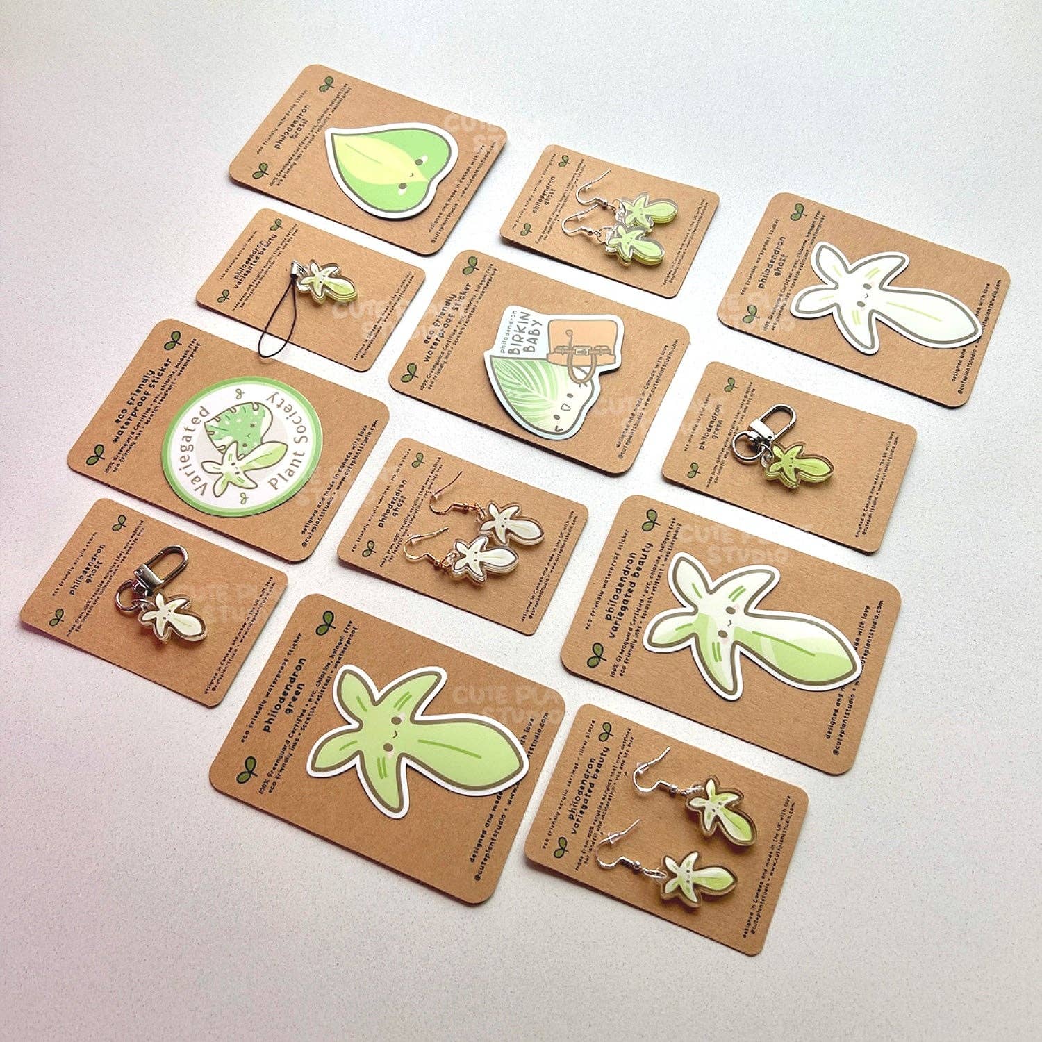 Cute Plant Studio - Vente Breloques/médailles personnalisées - Porte-bonheur de téléphone Philodendron Vert1