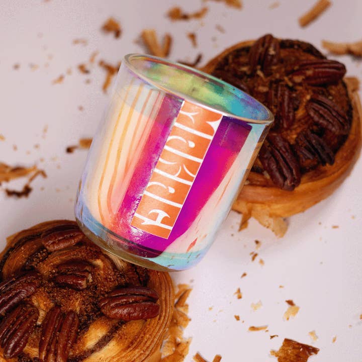 Parisian Maple Scented Candle – Warm Pastry Scent with Maple, Pecan & Spices for wholesale by Makagi