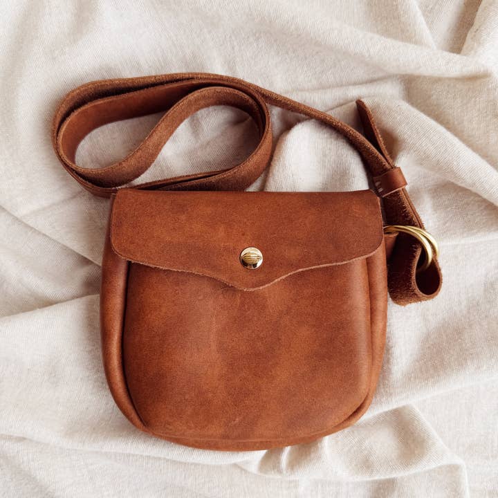 Middleyak Leather Co. - Wholesale Tote Bag - Women's - Marguerite Leather Sporran | Crossbody Bag15