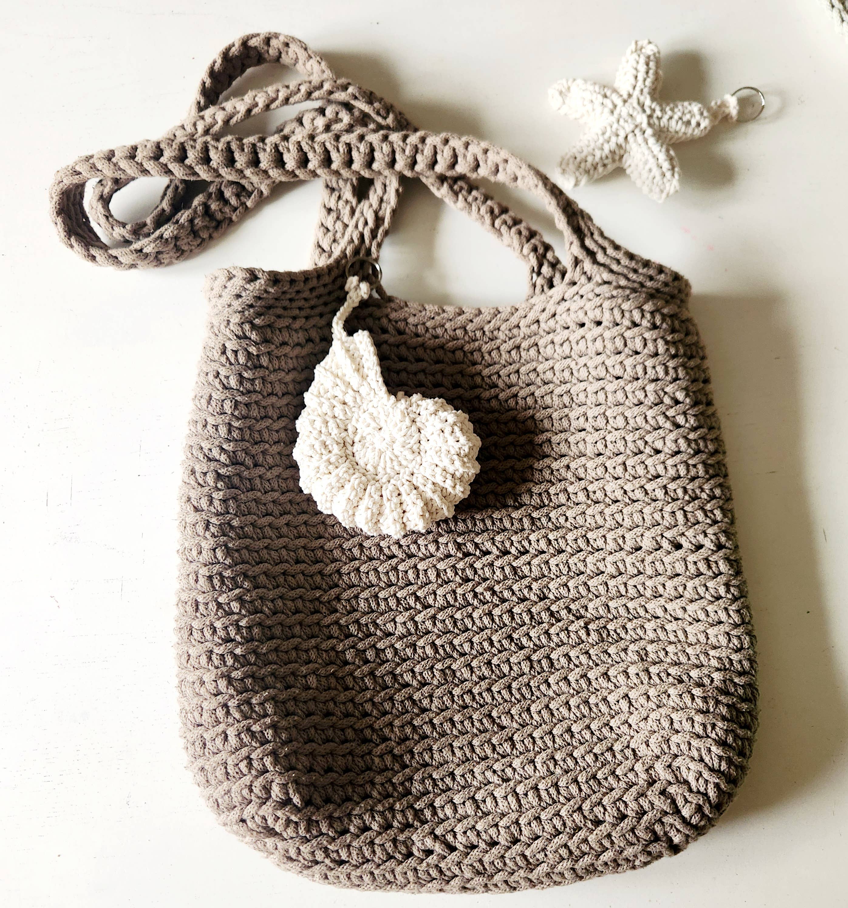 Naturalmarjory - Vendita all'ingrosso Portachiavi - Donna - Portachiavi conchiglia all'uncinetto - Accessorio boho fatto a mano2