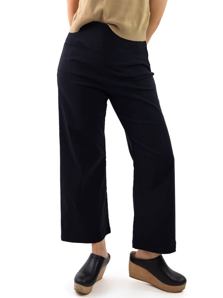 Kurze Odette-Hose - Schwarz für den Großhandel von Meg