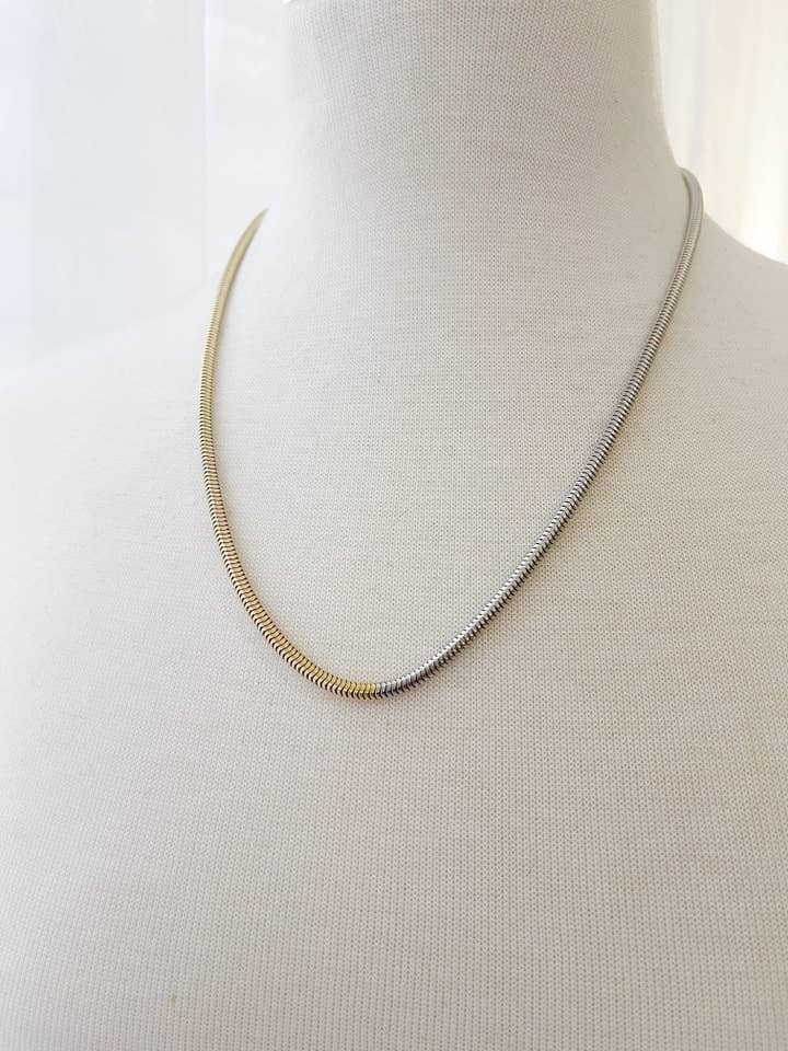 8343JN - Collana Placcata in Oro Tara per la vendita all'ingrosso da parte di Renee and Renae | Formerly The Katz Meow Creations