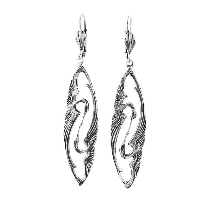 BECHETTE-OHRRINGE AUS EDELSTAHL für den Großhandel von Lotta Djossou Paris