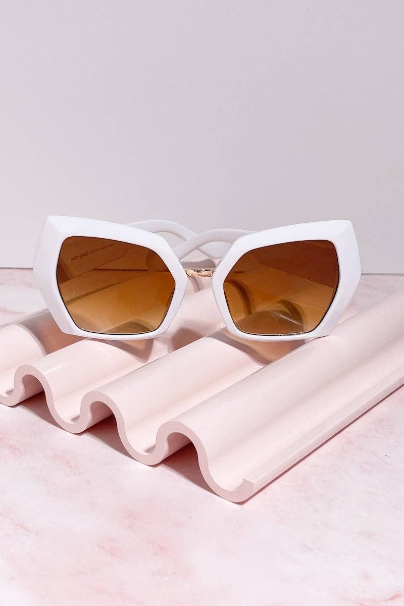 Mure and Grand - Wholesale Sunglasses - Women's - Isle Oversized Framed Sunglasses7