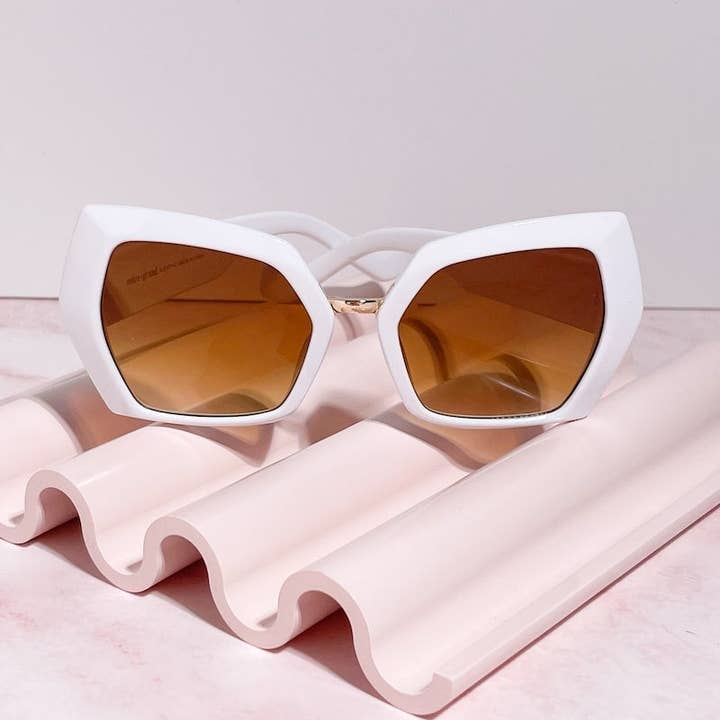 Mure and Grand - Wholesale Sunglasses - Women's - Isle Oversized Framed Sunglasses7