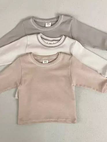 Como Tee - Dark Beige for wholesale by Good Morning Baby