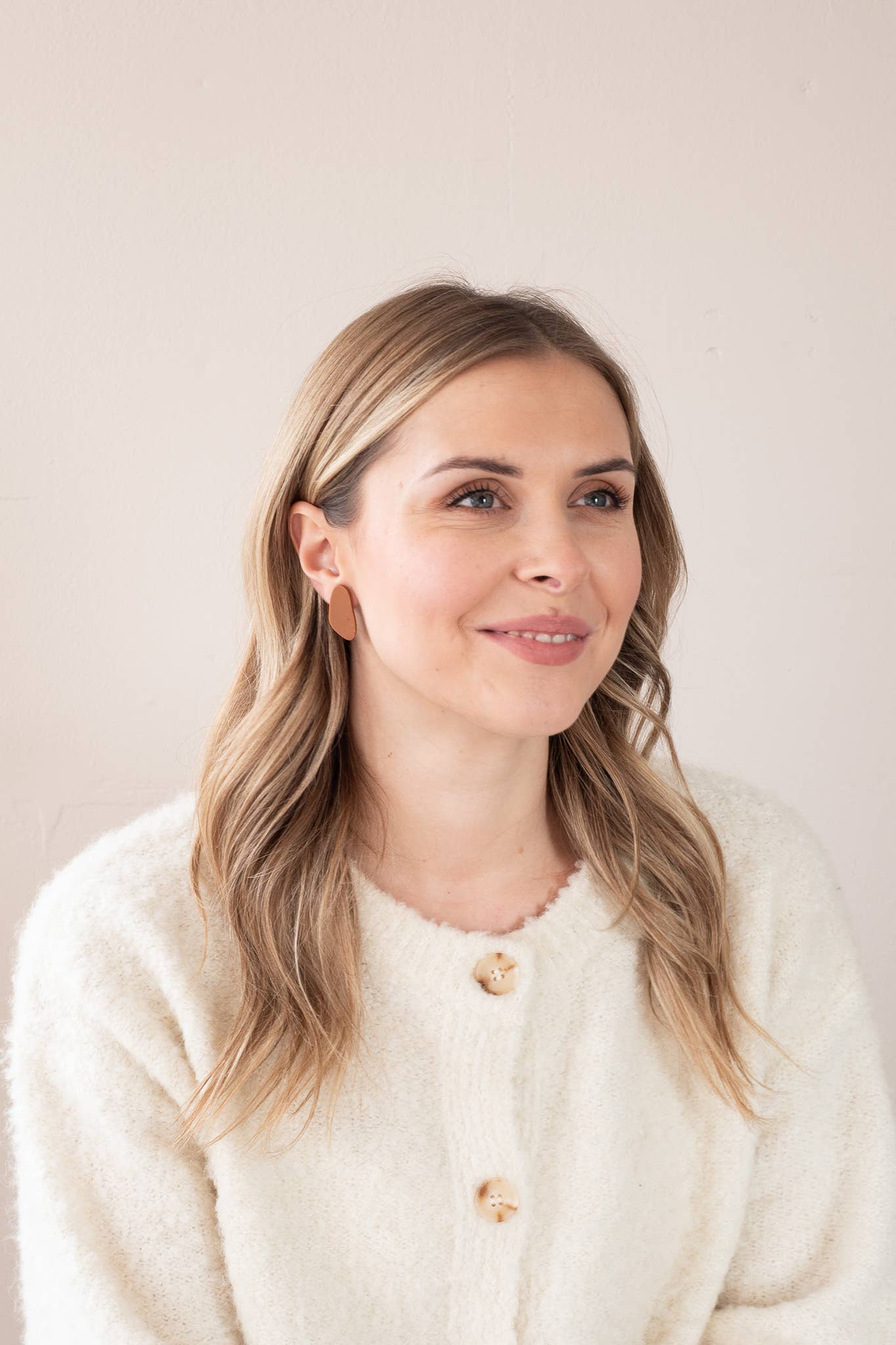 Inimini Homemade – wholesale Solitärörhängen – ekologisk: lång studieresa9