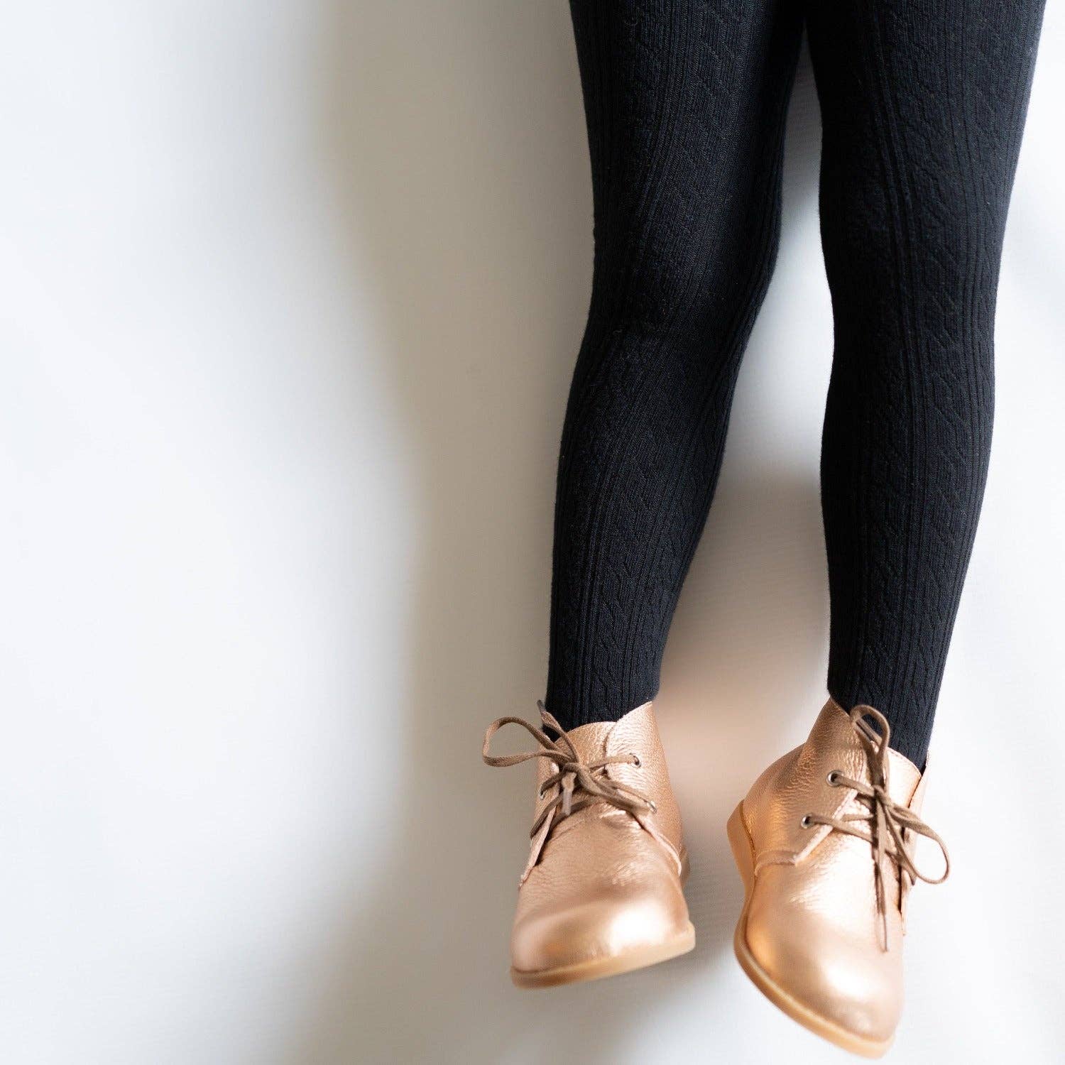 Little Stocking Co. – wholesale Tights – Kids – Black Cable Knit Tights1