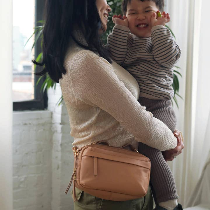 KAEIU - Wholesale Crossbody Bag - Women's - BFP FANNY (Nude)