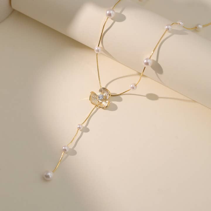 Collana a Y con Perla Elegante per la vendita all'ingrosso da parte di La Solana Design